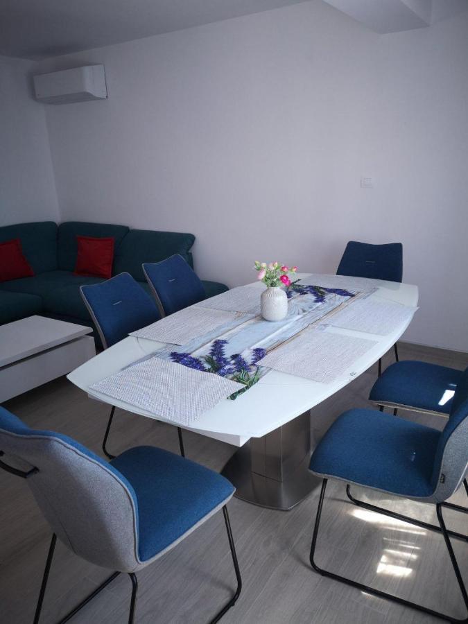 Galeb Apartments Osjecka Ulica 37 Pula Eksteriør billede